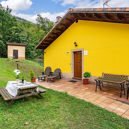 Socastillo B Bárzana Екстериор снимка